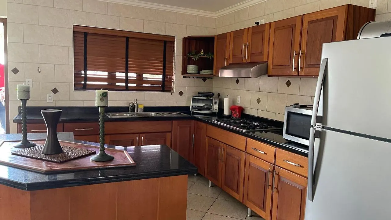 Vacation House At Playa Lagun Private Beach 0*,